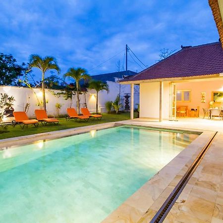 Istana Willy Villa Ungasan  Bagian luar foto